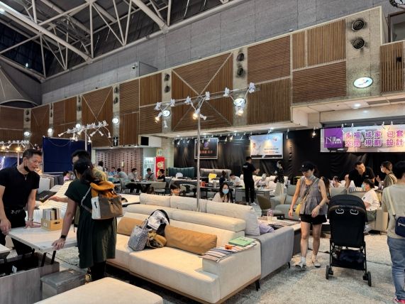 展出百大風格商品搶先看